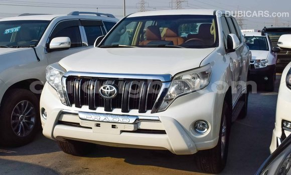 Acheter Import Voiture Toyota Prado Blanc à Import - Dubai, Togo Acheter Import Voiture Toyota Prado Blanc à Import - Dubai, Togo