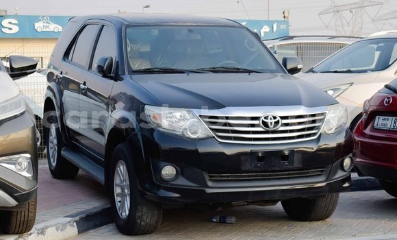 Acheter Import Voiture Toyota Fortuner Noir à Import - Dubai, Togo