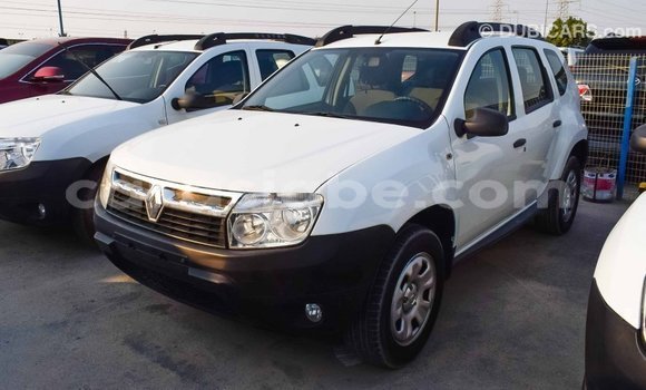 Acheter Import Voiture Renault Duster Blanc à Import - Dubai, Togo Acheter Import Voiture Renault Duster Blanc à Import - Dubai, Togo