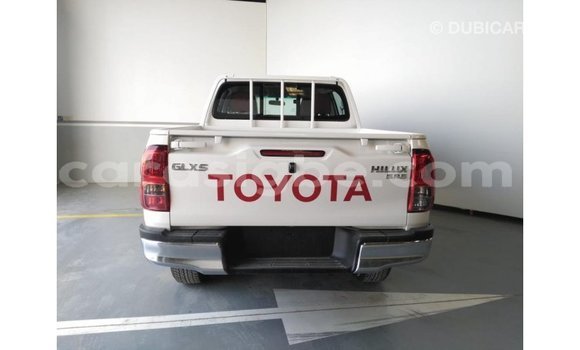 Buy Import Toyota Hilux White Car in Import - Dubai in Togo Buy Import Toyota Hilux White Car in Import - Dubai in Togo