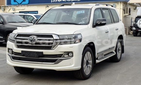 Buy Import Toyota Land Cruiser White Car in Import - Dubai in Togo Buy Import Toyota Land Cruiser White Car in Import - Dubai in Togo