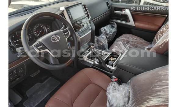 Acheter Import Voiture Toyota Land Cruiser Noir à Import - Dubai, Togo Acheter Import Voiture Toyota Land Cruiser Noir à Import - Dubai, Togo