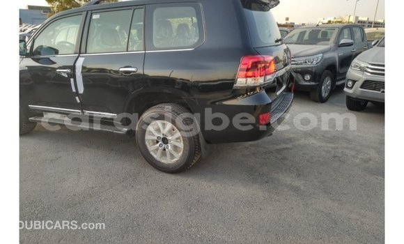 Acheter Import Voiture Toyota Land Cruiser Noir à Import - Dubai, Togo Acheter Import Voiture Toyota Land Cruiser Noir à Import - Dubai, Togo