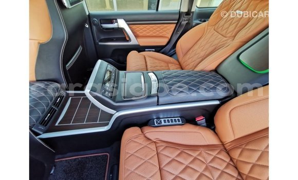 Acheter Import Voiture Toyota Land Cruiser Noir à Import - Dubai, Togo Acheter Import Voiture Toyota Land Cruiser Noir à Import - Dubai, Togo