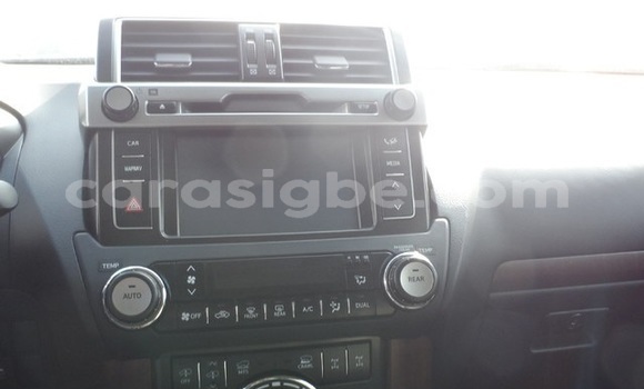 Acheter Occasion Voiture Toyota Prado Blanc à Lomé, Togo Acheter Occasion Voiture Toyota Prado Blanc à Lomé, Togo