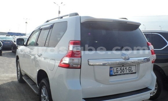 Acheter Occasion Voiture Toyota Prado Blanc à Lomé, Togo Acheter Occasion Voiture Toyota Prado Blanc à Lomé, Togo