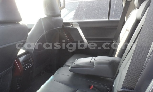 Acheter Occasion Voiture Toyota Prado Blanc à Lomé, Togo Acheter Occasion Voiture Toyota Prado Blanc à Lomé, Togo