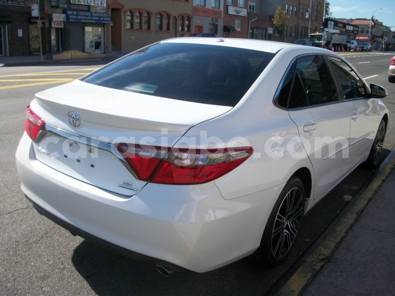 Big with watermark toyota camry togo lom%c3%a9 4796