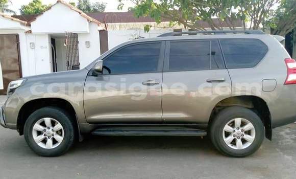 Acheter Import Voiture Toyota Land Cruiser Prado Marron à Lomé, Togo Acheter Import Voiture Toyota Land Cruiser Prado Marron à Lomé, Togo