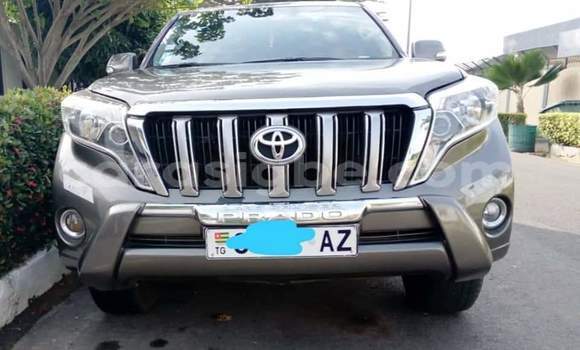 Acheter Import Voiture Toyota Land Cruiser Prado Marron à Lomé, Togo Acheter Import Voiture Toyota Land Cruiser Prado Marron à Lomé, Togo