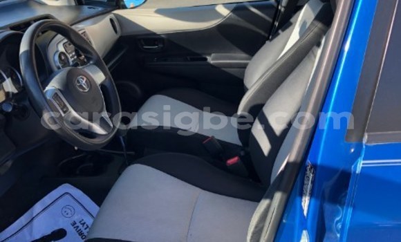 Acheter Occasion Voiture Toyota Yaris Bleu à Adawlato, Togo Acheter Occasion Voiture Toyota Yaris Bleu à Adawlato, Togo