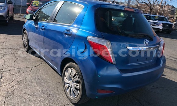 Acheter Occasion Voiture Toyota Yaris Bleu à Adawlato, Togo Acheter Occasion Voiture Toyota Yaris Bleu à Adawlato, Togo