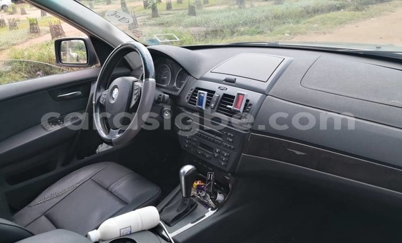 Acheter Occasion Voiture BMW X3 Gris à Lomé, Togo Acheter Occasion Voiture BMW X3 Gris à Lomé, Togo