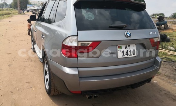 Acheter Occasion Voiture BMW X3 Gris à Lomé, Togo Acheter Occasion Voiture BMW X3 Gris à Lomé, Togo