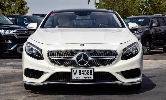 Acheter Occasion Voiture Mercedes‒Benz S–Class Blanc à Lomé, Togo