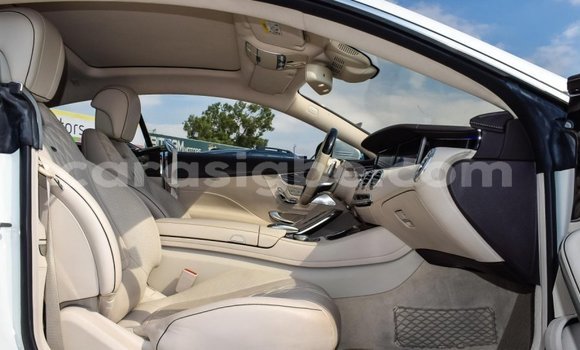 Acheter Occasion Voiture Mercedes‒Benz S–Class Blanc à Lomé, Togo Acheter Occasion Voiture Mercedes‒Benz S–Class Blanc à Lomé, Togo