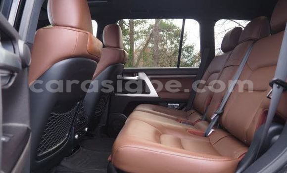 Acheter Occasion Voiture Toyota Land Cruiser Noir à Lomé, Togo Acheter Occasion Voiture Toyota Land Cruiser Noir à Lomé, Togo