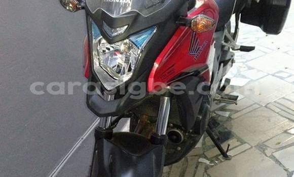 Buy Used Honda CBR 1000 RR Red Bike in Lome in Togo Buy Used Honda CBR 1000 RR Red Bike in Lome in Togo