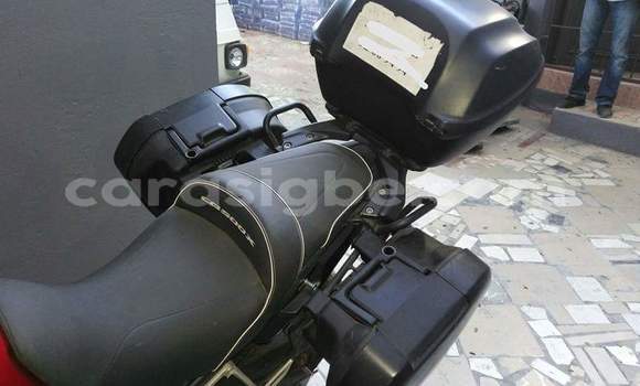 Buy Used Honda CBR 1000 RR Red Bike in Lome in Togo Buy Used Honda CBR 1000 RR Red Bike in Lome in Togo