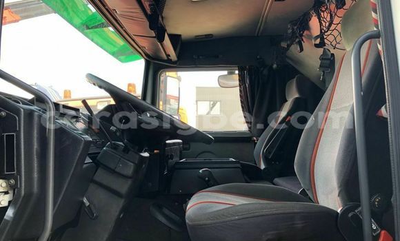 Buy Used Volvo F10 Silver Truck in Lome in Togo Buy Used Volvo F10 Silver Truck in Lome in Togo