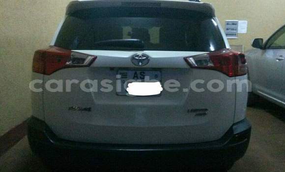 Buy Used Toyota RAV4 White Car in Lome in Togo Buy Used Toyota RAV4 White Car in Lome in Togo