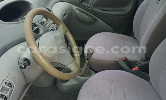 Acheter Occasion Voiture Toyota Yaris Bleu à Lomé, Togo Acheter Occasion Voiture Toyota Yaris Bleu à Lomé, Togo