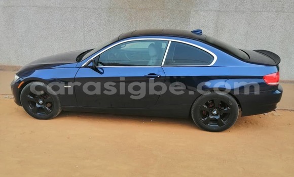 Acheter Occasion Voiture BMW 328i Bleu à Lomé, Togo Acheter Occasion Voiture BMW 328i Bleu à Lomé, Togo