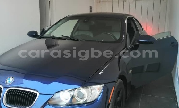 Acheter Occasion Voiture BMW 328i Bleu à Lomé, Togo Acheter Occasion Voiture BMW 328i Bleu à Lomé, Togo