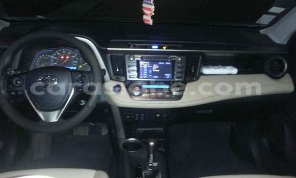 Buy Used Toyota RAV4 White Car in Lome in Togo Buy Used Toyota RAV4 White Car in Lome in Togo