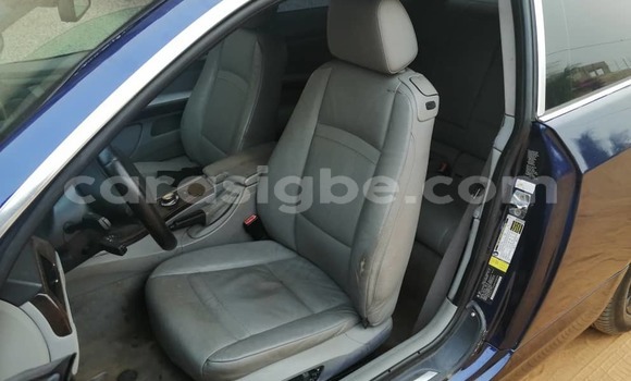 Acheter Occasion Voiture BMW 328i Bleu à Lomé, Togo Acheter Occasion Voiture BMW 328i Bleu à Lomé, Togo