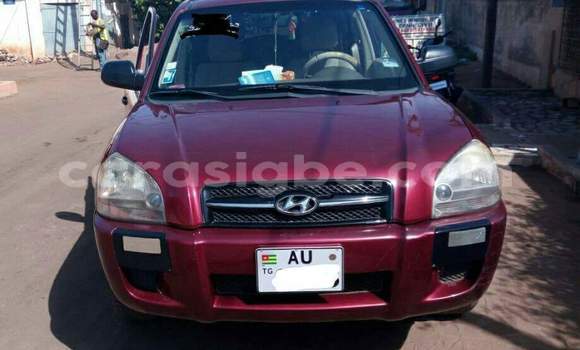 Acheter Occasion Voiture Hyundai Tucson Rouge à Lomé au Togo Acheter Occasion Voiture Hyundai Tucson Rouge à Lomé au Togo