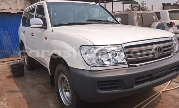 Buy Import Toyota Land Cruiser Green Car in Lome in Togo Buy Import Toyota Land Cruiser Green Car in Lome in Togo