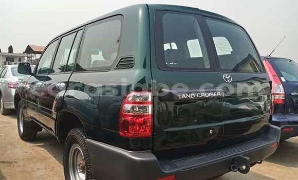Buy Import Toyota Land Cruiser Green Car in Lome in Togo Buy Import Toyota Land Cruiser Green Car in Lome in Togo