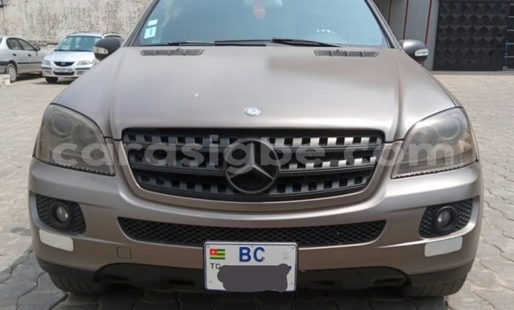 Acheter Occasion Voiture Mercedes‒Benz ML–Class Marron à Lomé, Togo Acheter Occasion Voiture Mercedes‒Benz ML–Class Marron à Lomé, Togo