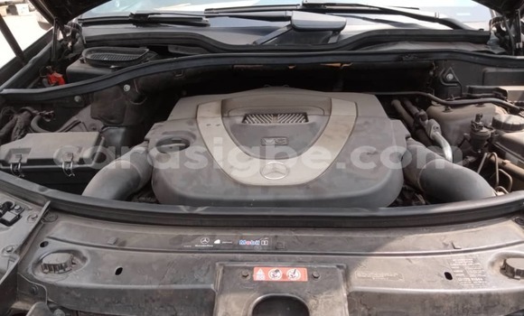 Acheter Occasion Voiture Mercedes‒Benz ML–Class Marron à Lomé, Togo Acheter Occasion Voiture Mercedes‒Benz ML–Class Marron à Lomé, Togo