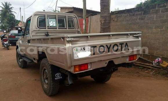 Buy Used Toyota Land Cruiser Beige Car in Lome in Togo Buy Used Toyota Land Cruiser Beige Car in Lome in Togo