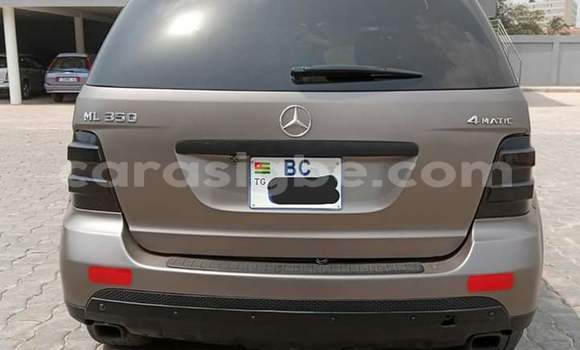 Buy Import Mercedes‒Benz ML–Class Brown Car in Lome in Togo Buy Import Mercedes‒Benz ML–Class Brown Car in Lome in Togo