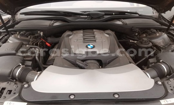 Acheter Occasion Voiture BMW 700 Noir à Lomé, Togo Acheter Occasion Voiture BMW 700 Noir à Lomé, Togo