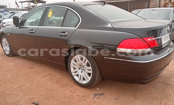 Acheter Occasion Voiture BMW 700 Noir à Lomé, Togo Acheter Occasion Voiture BMW 700 Noir à Lomé, Togo