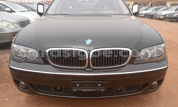 Acheter Occasion Voiture BMW 700 Noir à Lomé, Togo Acheter Occasion Voiture BMW 700 Noir à Lomé, Togo