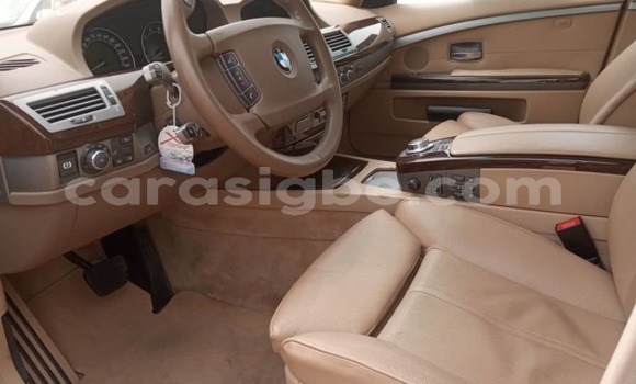 Acheter Occasion Voiture BMW 700 Noir à Lomé, Togo Acheter Occasion Voiture BMW 700 Noir à Lomé, Togo
