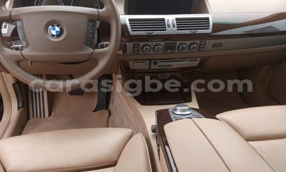 Acheter Occasion Voiture BMW 700 Noir à Lomé, Togo Acheter Occasion Voiture BMW 700 Noir à Lomé, Togo