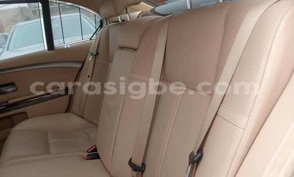 Acheter Occasion Voiture BMW 700 Noir à Lomé, Togo Acheter Occasion Voiture BMW 700 Noir à Lomé, Togo