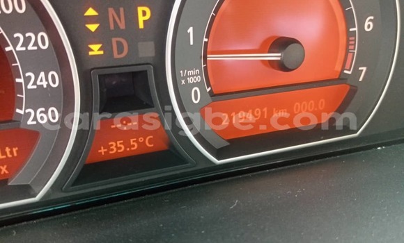 Acheter Occasion Voiture BMW 700 Noir à Lomé, Togo Acheter Occasion Voiture BMW 700 Noir à Lomé, Togo