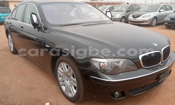 Acheter Occasion Voiture BMW 700 Noir à Lomé, Togo Acheter Occasion Voiture BMW 700 Noir à Lomé, Togo