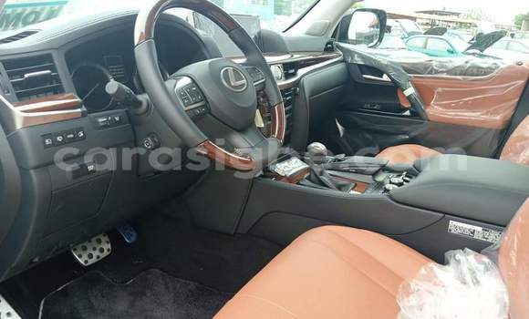Acheter Occasion Voiture Lexus LX 570 Noir à Lomé, Togo Acheter Occasion Voiture Lexus LX 570 Noir à Lomé, Togo