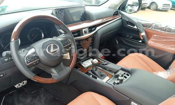 Acheter Occasion Voiture Lexus LX 570 Noir à Lomé, Togo Acheter Occasion Voiture Lexus LX 570 Noir à Lomé, Togo