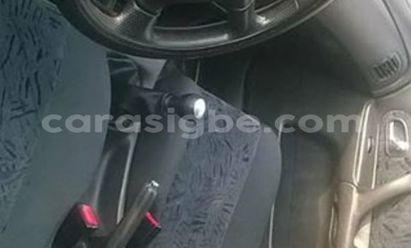 Acheter Occasion Voiture Mazda 323 Bleu à Adawlato, Togo Acheter Occasion Voiture Mazda 323 Bleu à Adawlato, Togo