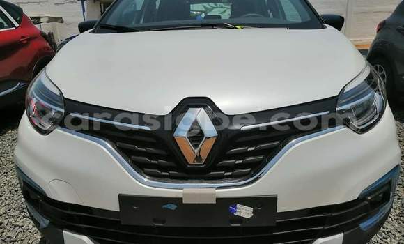 Acheter Occasion Voiture Renault Captur Rouge à Lomé, Togo Acheter Occasion Voiture Renault Captur Rouge à Lomé, Togo
