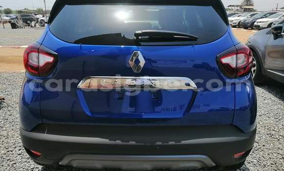 Acheter Occasion Voiture Renault Captur Rouge à Lomé, Togo Acheter Occasion Voiture Renault Captur Rouge à Lomé, Togo